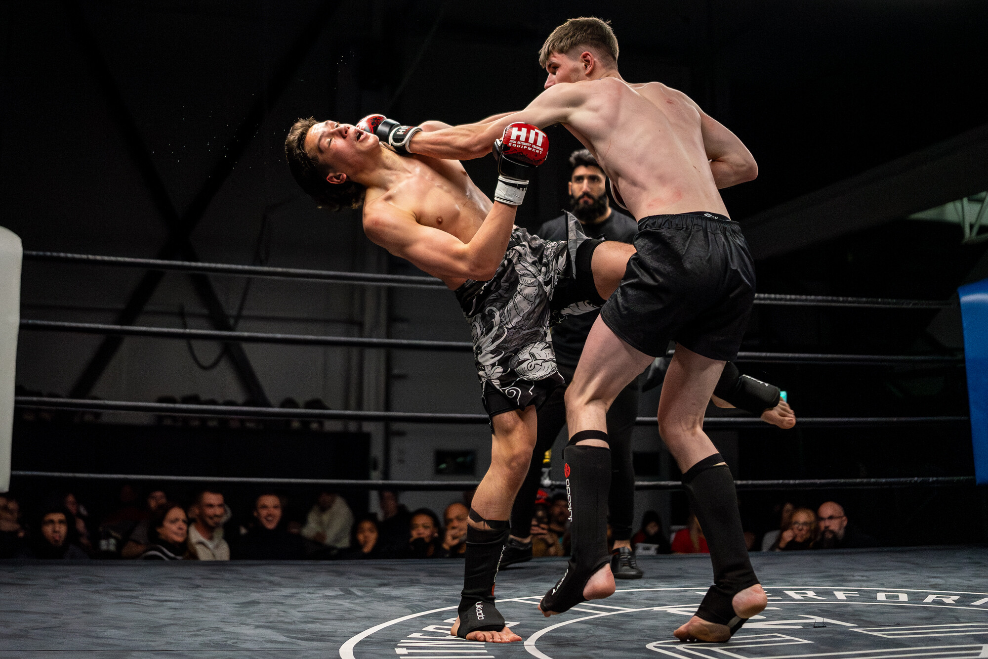 Layton Lane strikes Dilan Hache at MFL 41 in Chambly, Quebec on December 14, 2024 | Photo: Kieron Yates